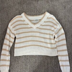 American Eagle Outfitters Cream and Tan V-Neck Sweater